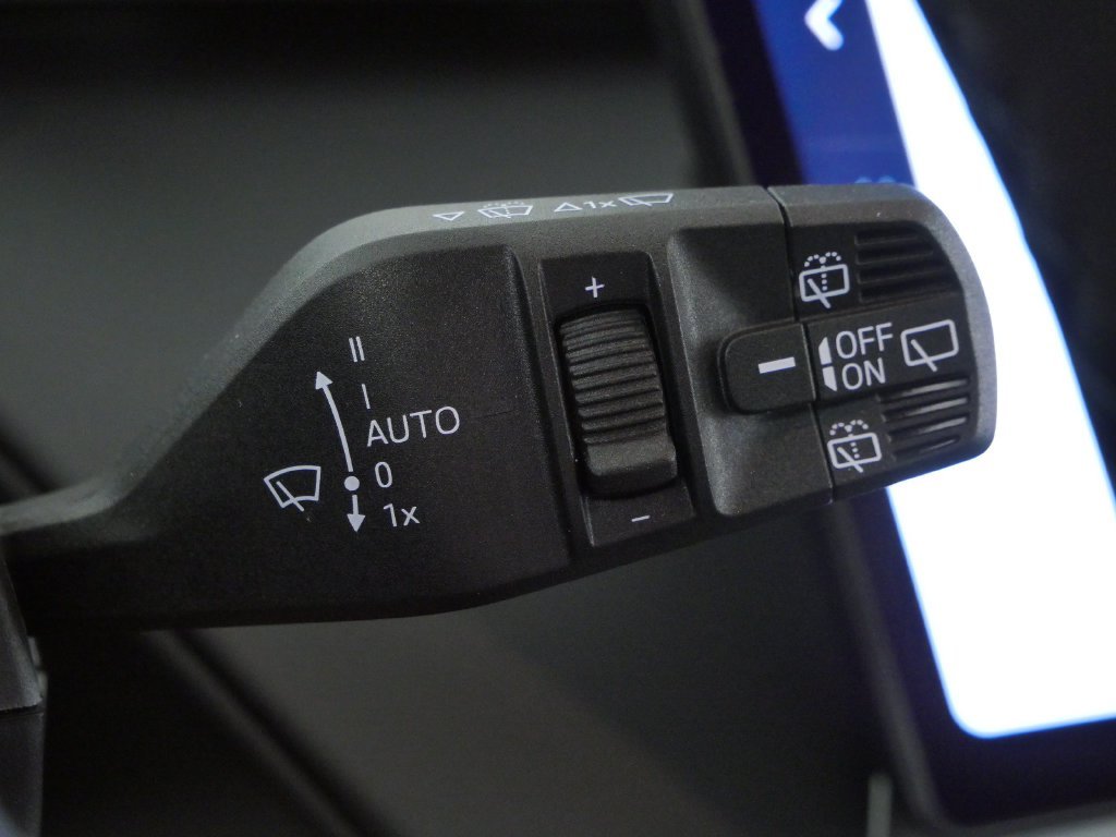 New 2027 Grey Pine Metallic BMW  image 43
