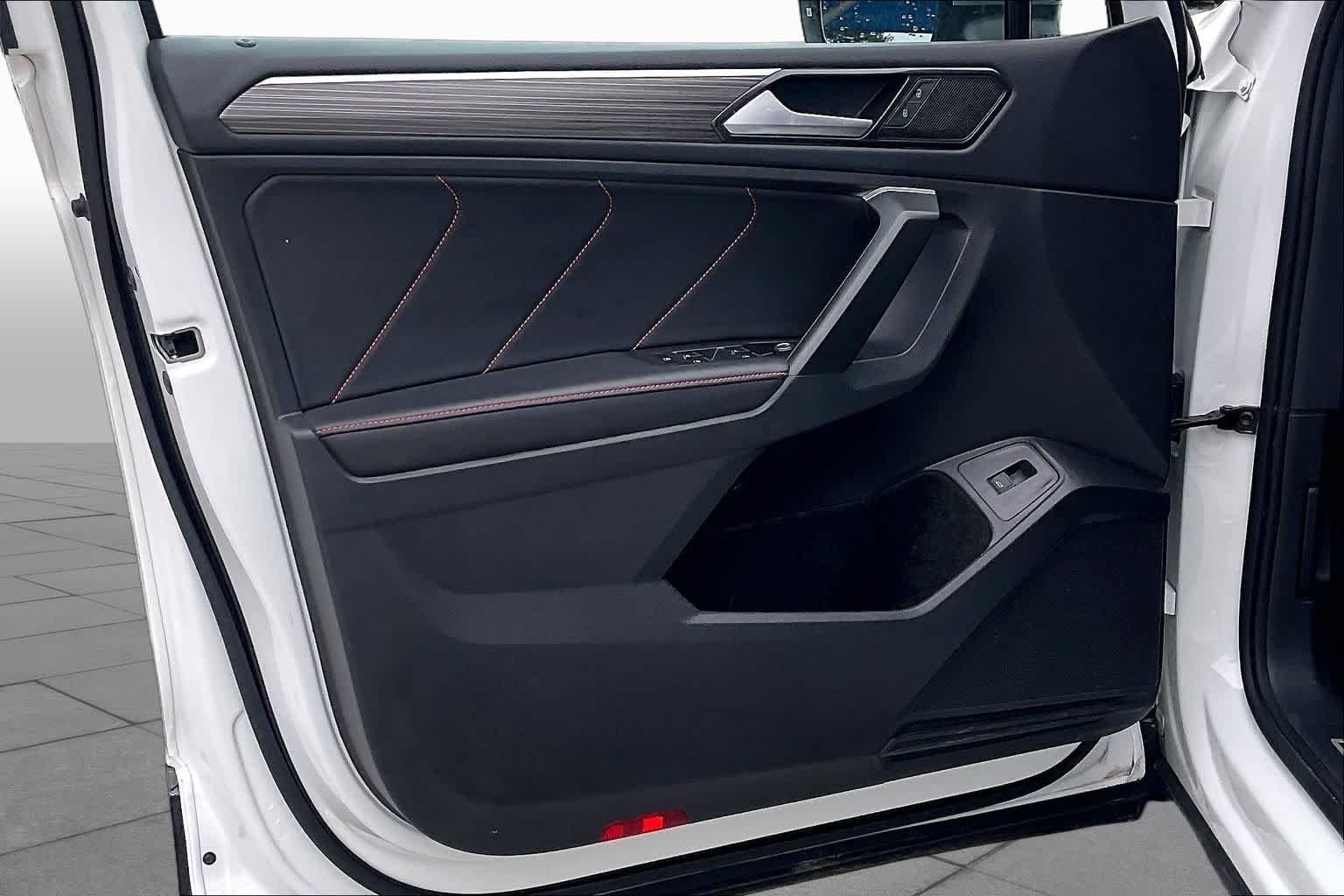Used 2024 Pure White Volkswagen Wolfsburg Edition image 20