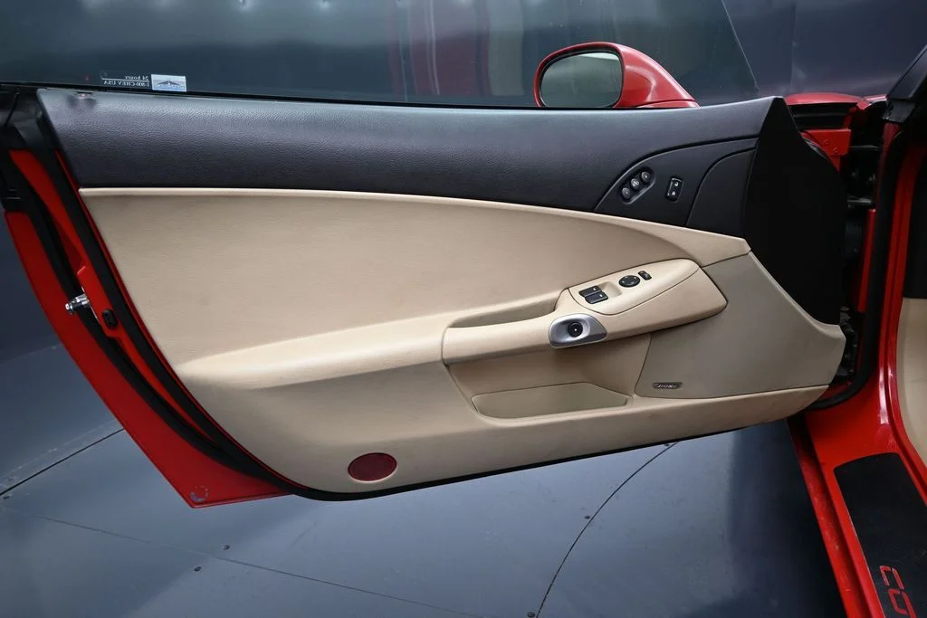 Used 2006 Red Chevrolet Base image 10