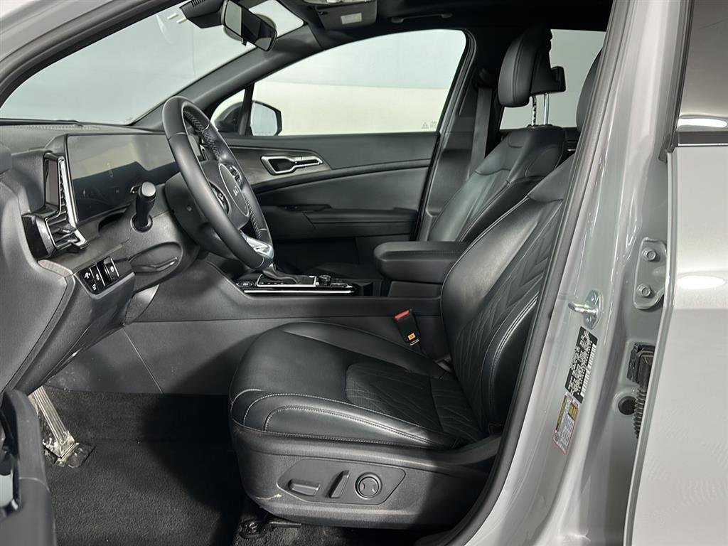 Used 2024 Wolf Gray Kia X-Line image 7