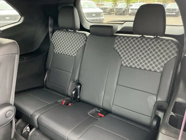 Used 2025 Ebony Twilight Metallic GMC Denali image 21