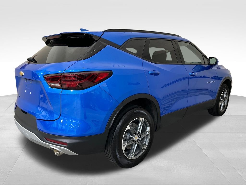 Used 2024 Blue Chevrolet LT image 5