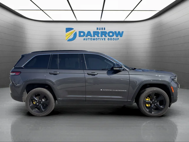 Used 2024 Gray Jeep Limited image 6