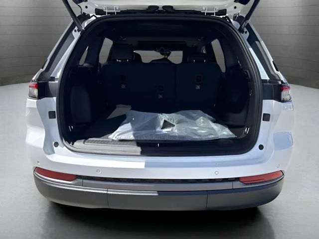 New 2026 Bright White Clear-Coat Exterior Paint Jeep Altitude image 11