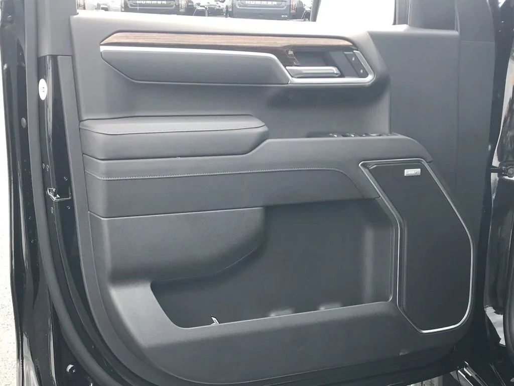 New 2026 Onyx Black GMC Elevation image 16
