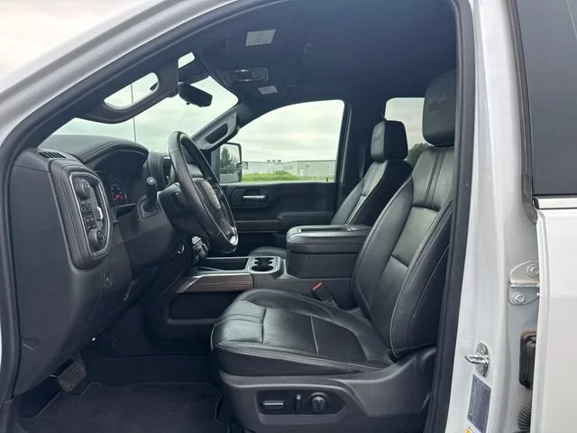 Used 2021 IRIDESCENT PEARL TRICOAT Chevrolet High Country image 11