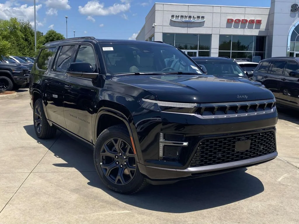 New 2026 High Gloss Black Exterior Paint Jeep Limited Altitude image 32