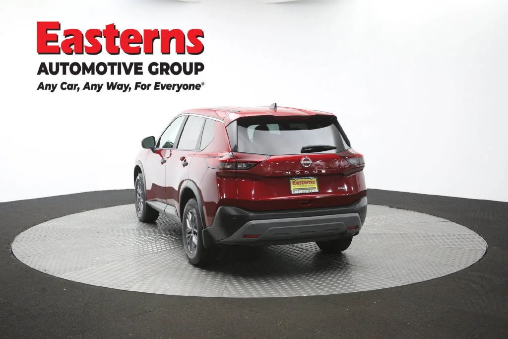Used 2023 Red Nissan S image 67