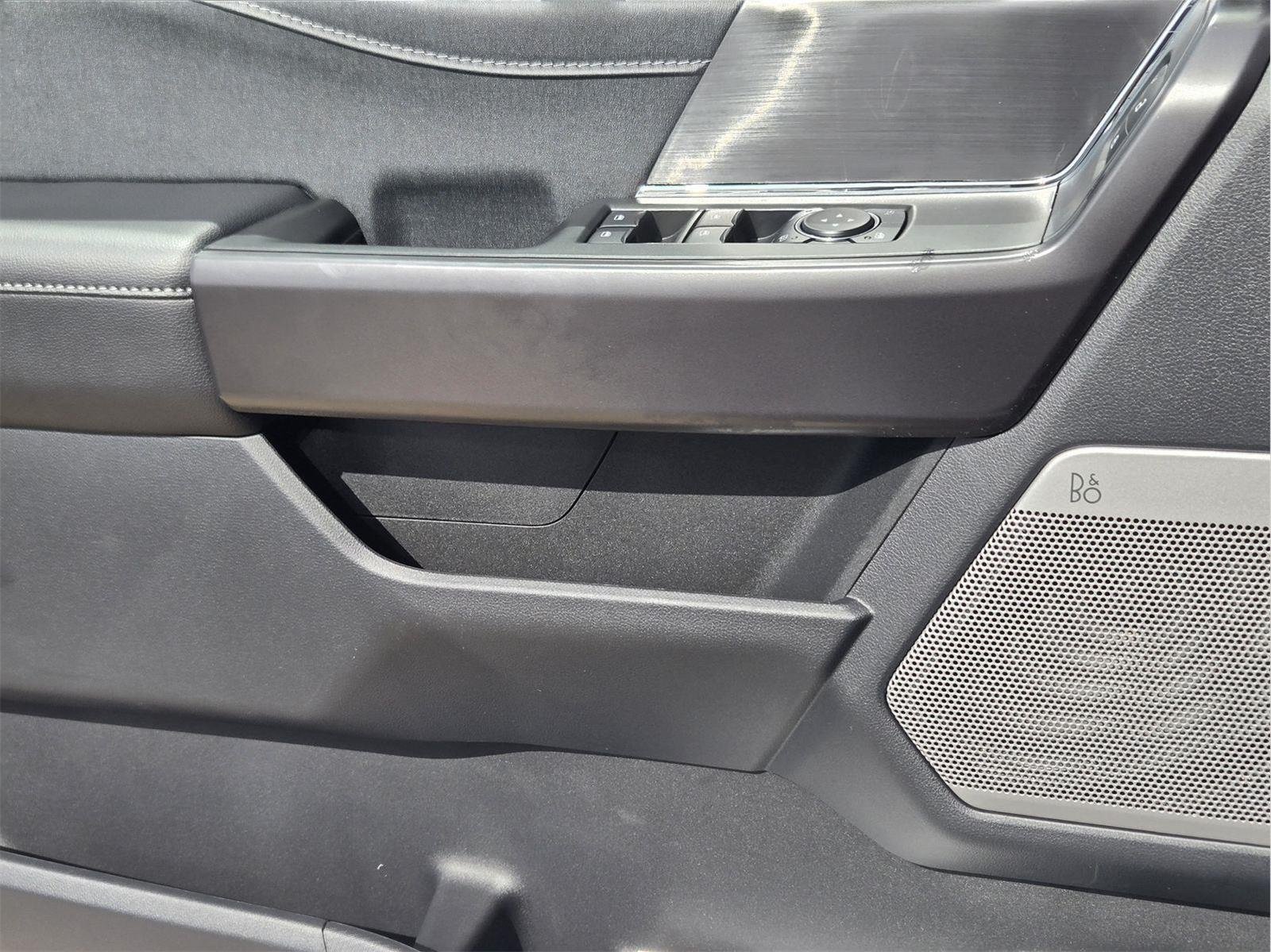 New 2026 Star White Metallic Tri-Coat Ford Lariat® image 15