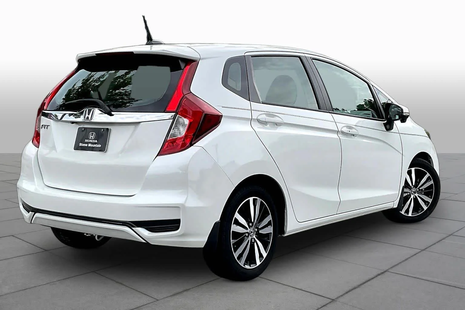 Used 2018 White Orchid Pearl Honda EX-L image 13
