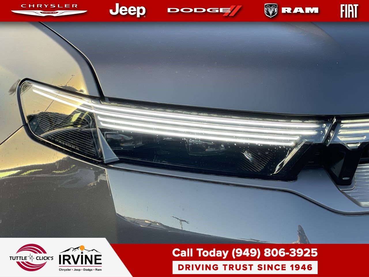 New 2026 Baltic-Gray Metallic Clear-Coat Exterior Paint Jeep Limited Reserve image 7