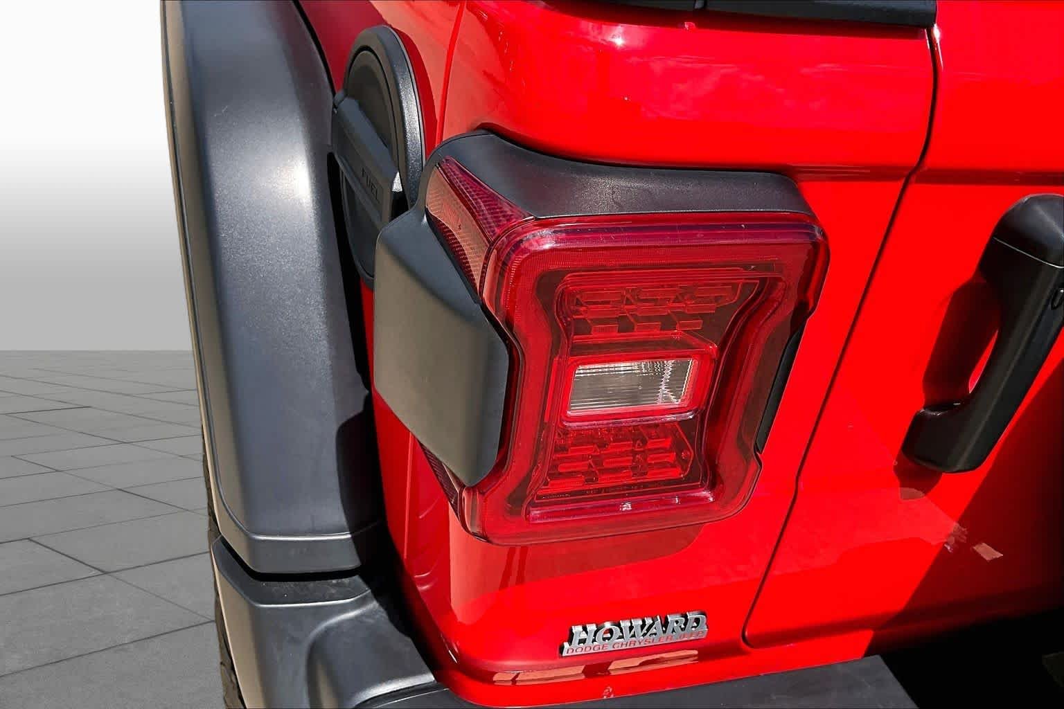 Used 2024 Firecracker Red Clearcoat Jeep Rubicon image 20