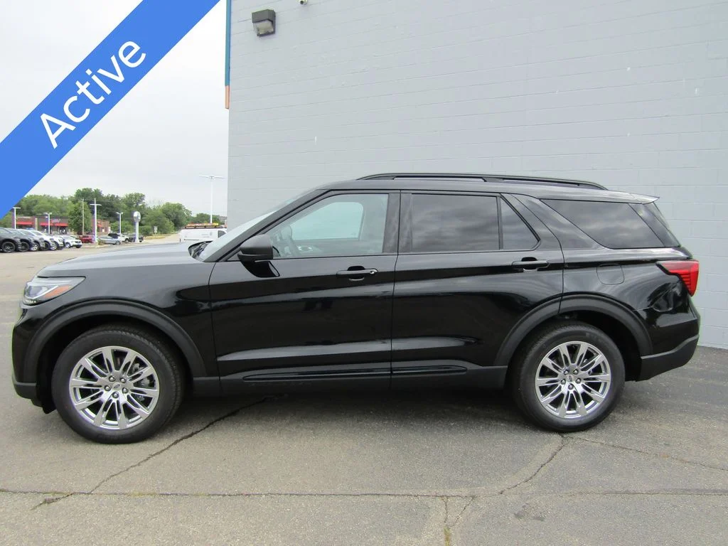 New 2026 Agate Black Metallic Ford Active image 2