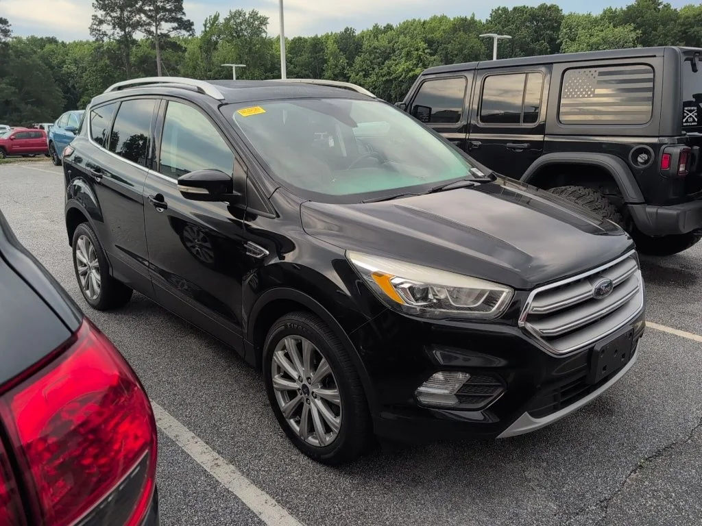 2017 Ford Escape Titanium 4WD's photo