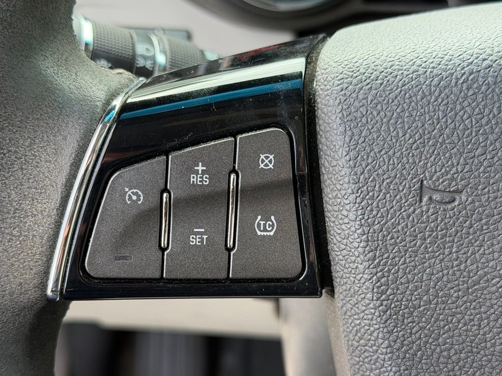 Used 2009 Silver Cadillac Base image 14