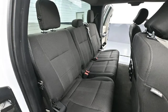 Used 2019 White Ford XL image 32