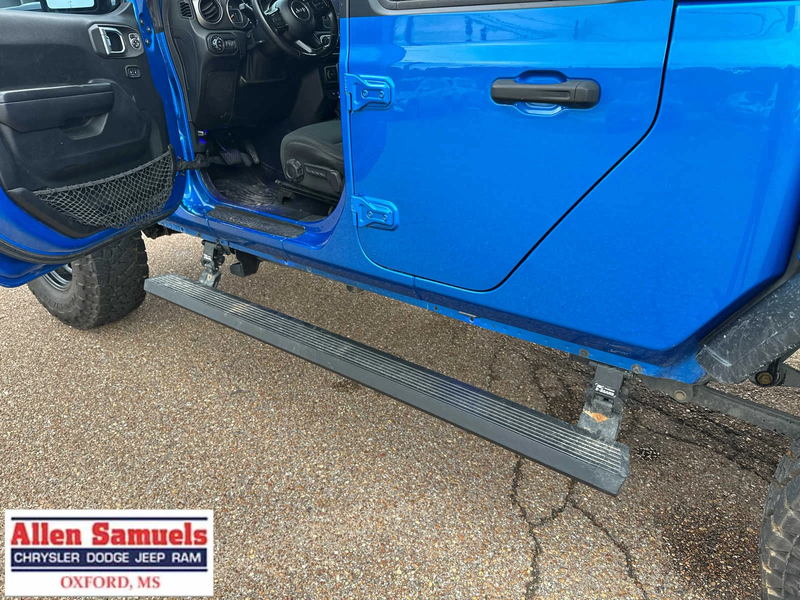 Used 2021 Hydro Blue Pearlcoat Jeep Sport S image 13