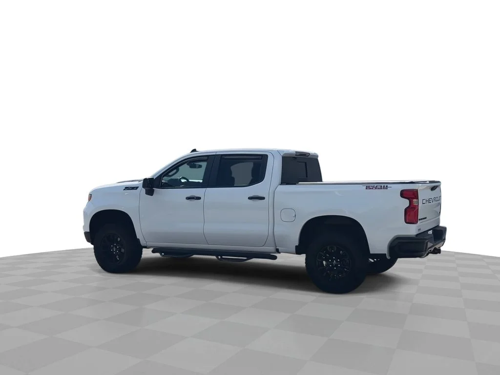 Used 2024 White Chevrolet LT Trail Boss image 6