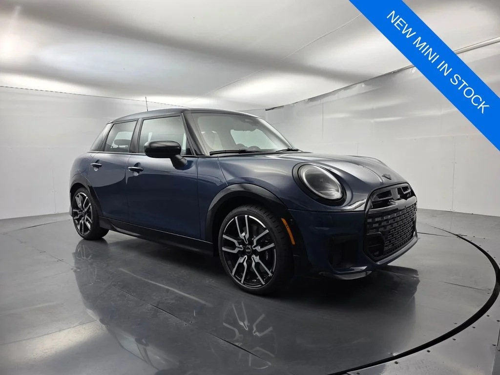 2026 MINI Hardtop Cooper S's photo