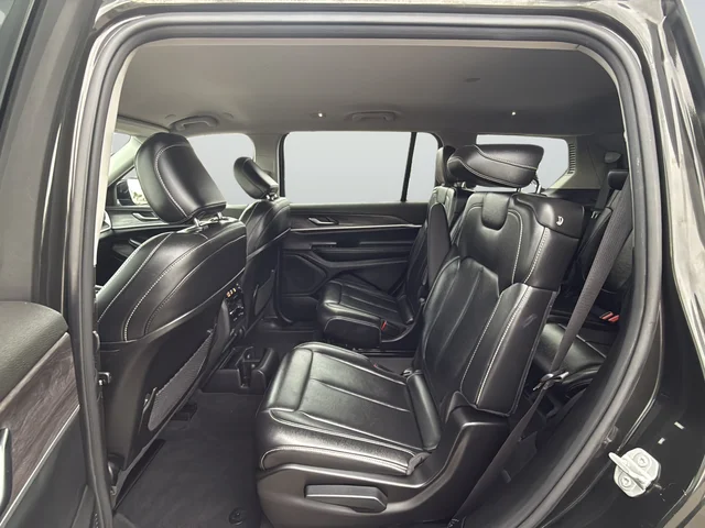 Used 2023 Gray Jeep Limited image 25