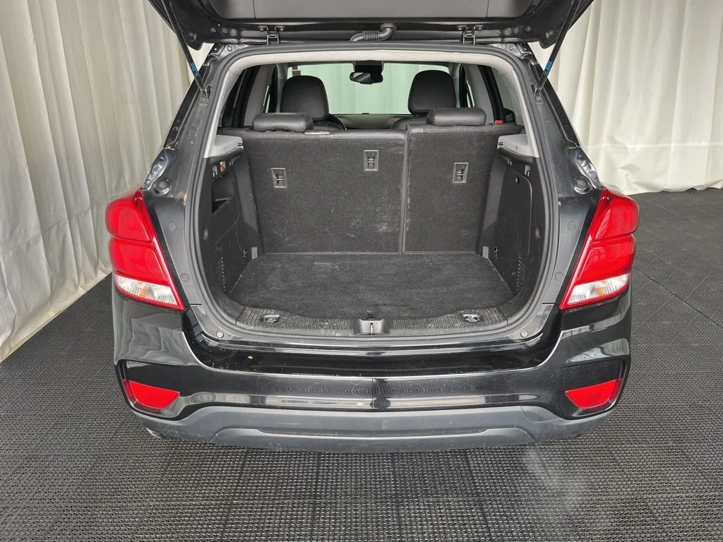 Used 2022 Black Chevrolet LT image 23