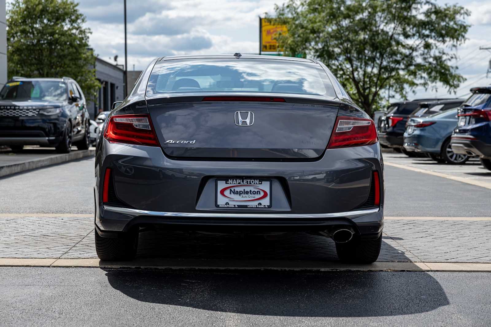 Used 2016 Modern Steel Metallic Honda EX image 6