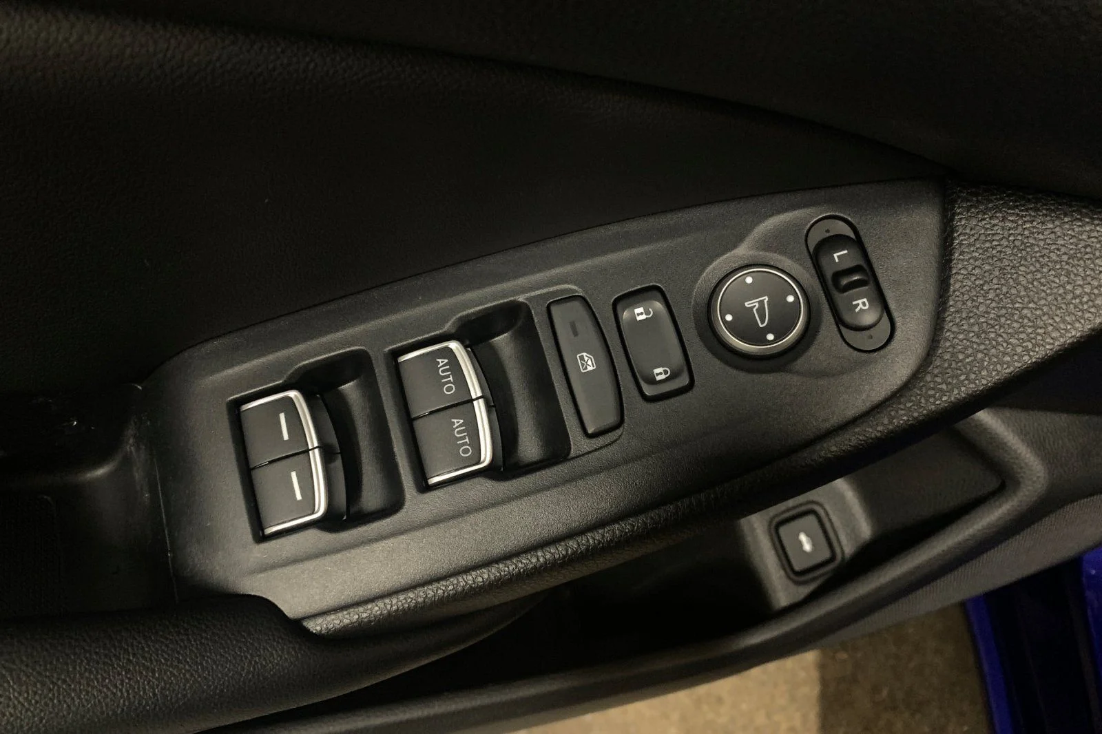 Certified Used 2022 Still Night Pearl Honda Sport image 12