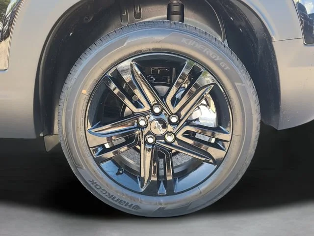 New 2026 Mosaic Black Metallic Chevrolet LT image 34