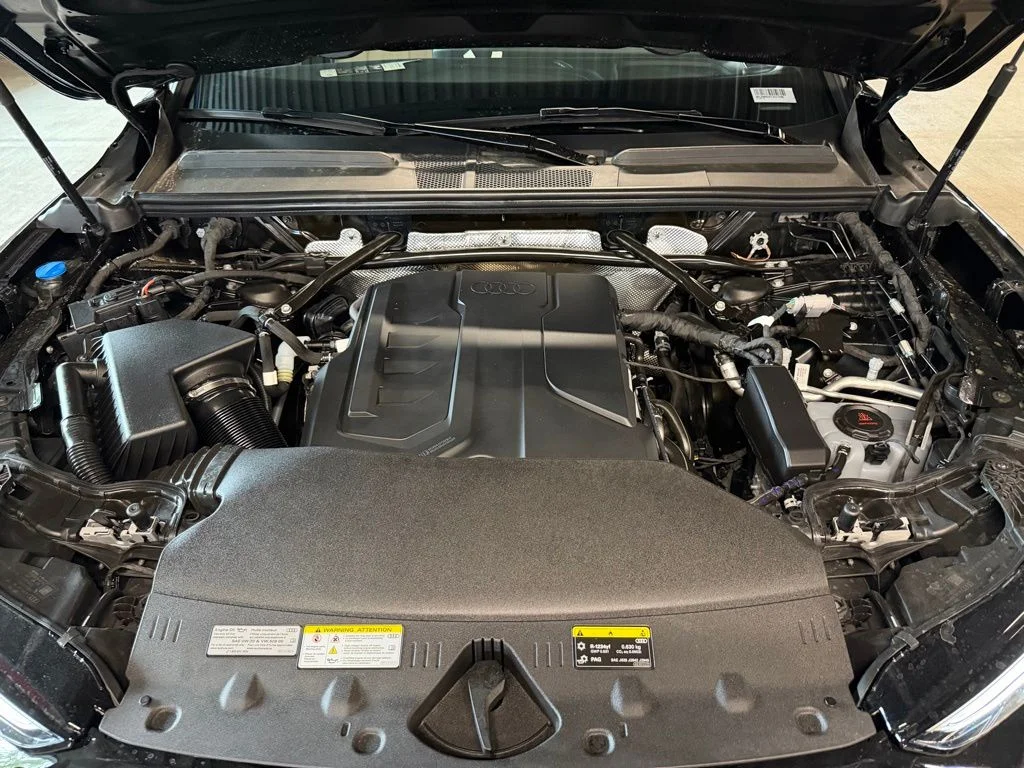 New 2026 Mythos Black Metallic Audi 2.0T Premium Plus image 17