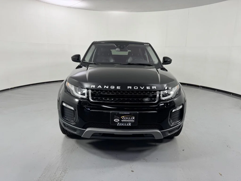 Used 2019 Narvik Black Land Rover SE image 2