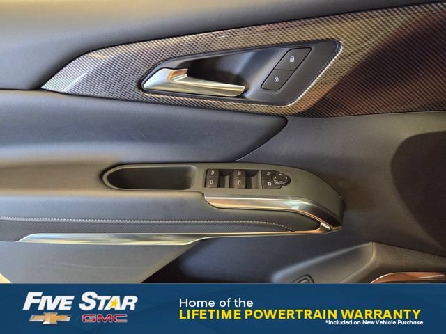 2027 Chevrolet Traverse Z71 - Photo 27