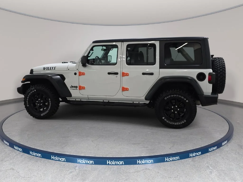 Used 2020 Bright White Clearcoat Jeep Unlimited Sport image 9