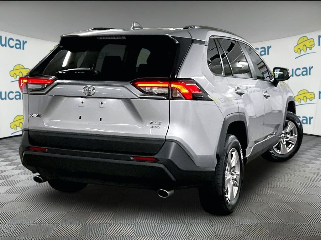 Used 2025 Silver Toyota XLE image 6