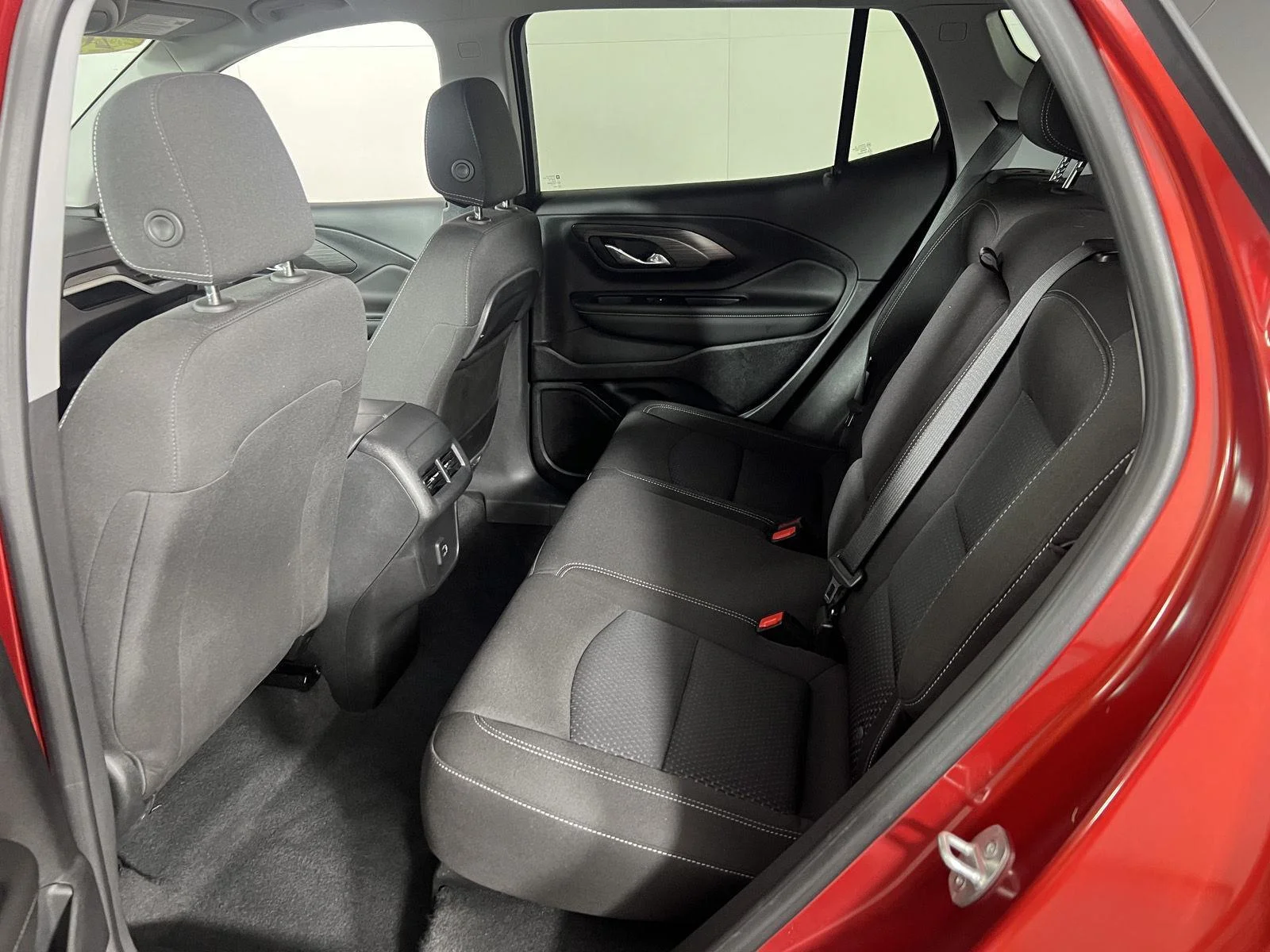Used 2023 Volcanic Red Tintcoat GMC SLE image 19