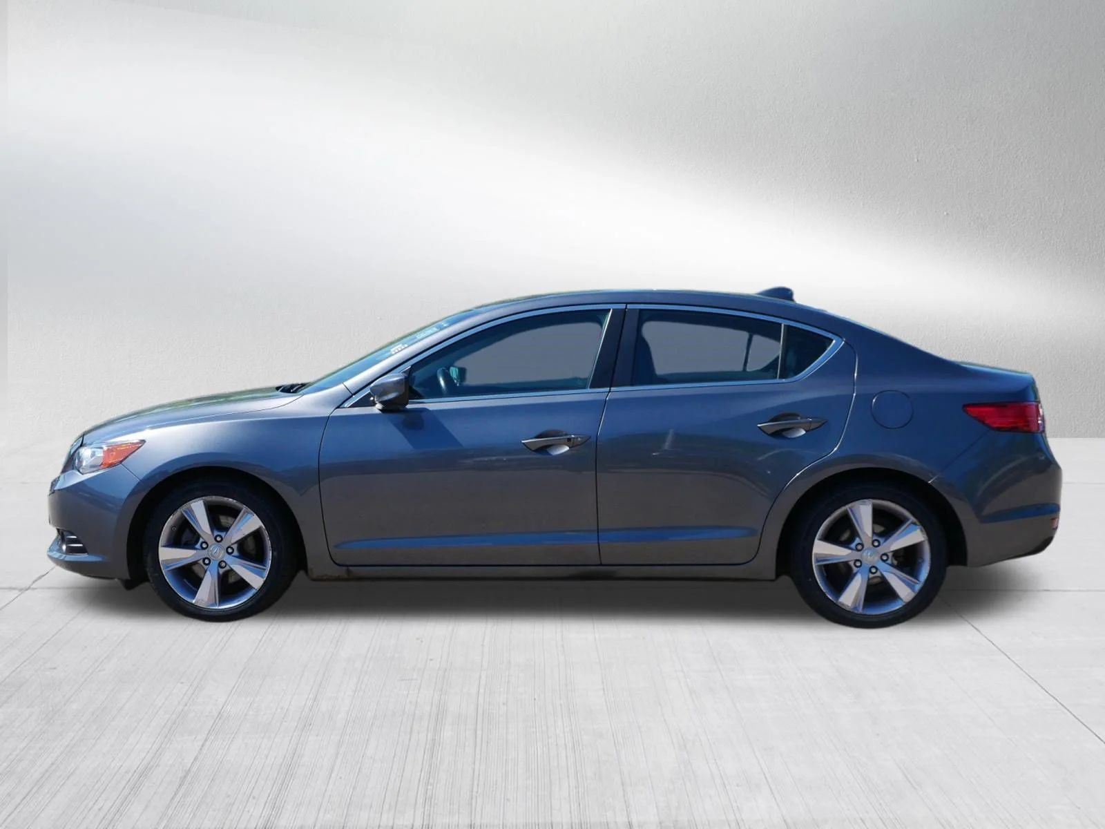 Used 2014 Polished Metal Metallic Acura 2.4L Premium Pkg image 4