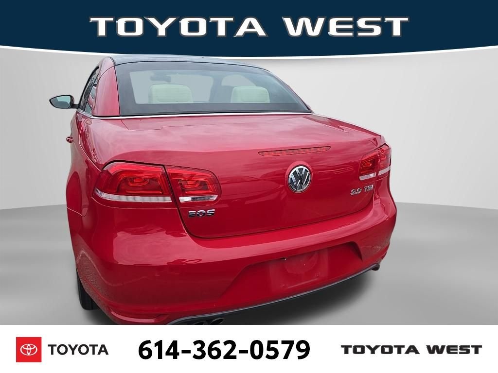 Used 2013 Red Volkswagen Komfort Edition image 7