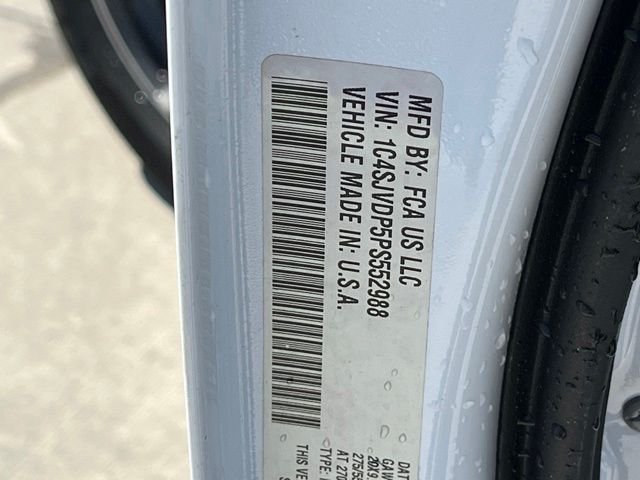 Used 2023 White Jeep Series III image 34