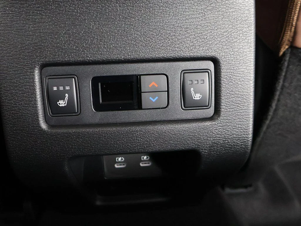 2025 Mitsubishi Outlander SEL - Photo 55