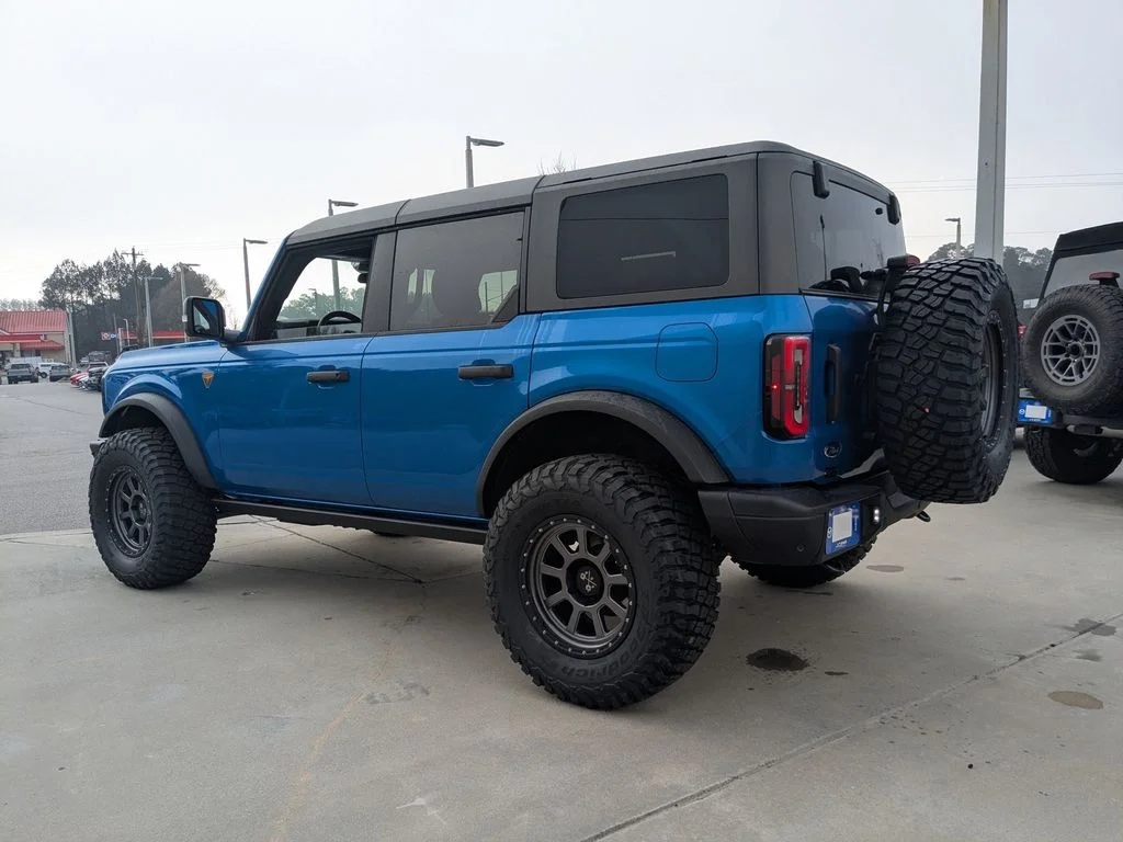 New 2025 Velocity Blue Metallic Ford Badlands image 7