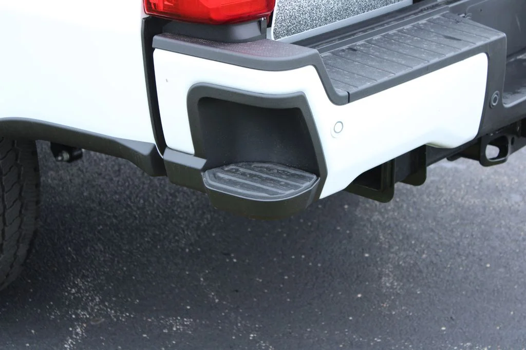 New 2027 Oxford White Ford F-350® XLT image 13