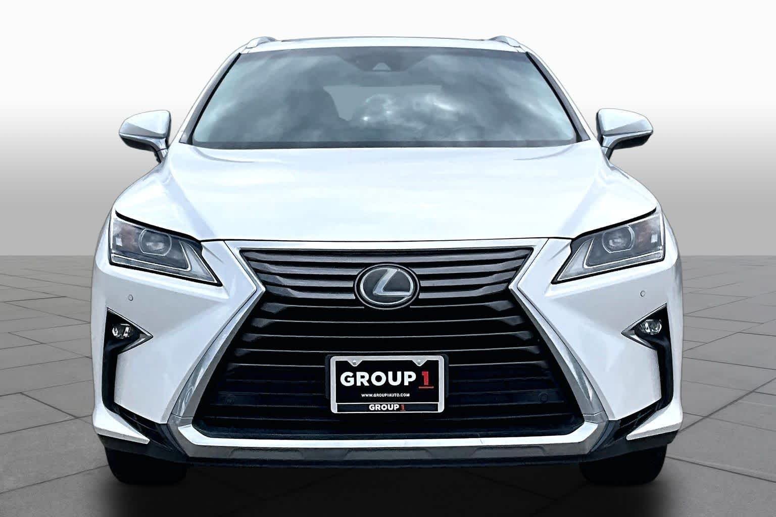 Used 2018 Eminent White Pearl Lexus  image 4