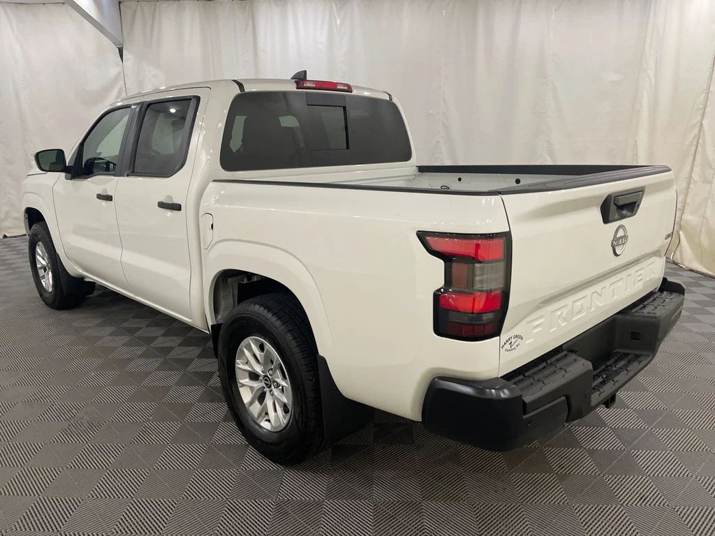 New 2026 Glacier White Nissan Crew Cab S image 8