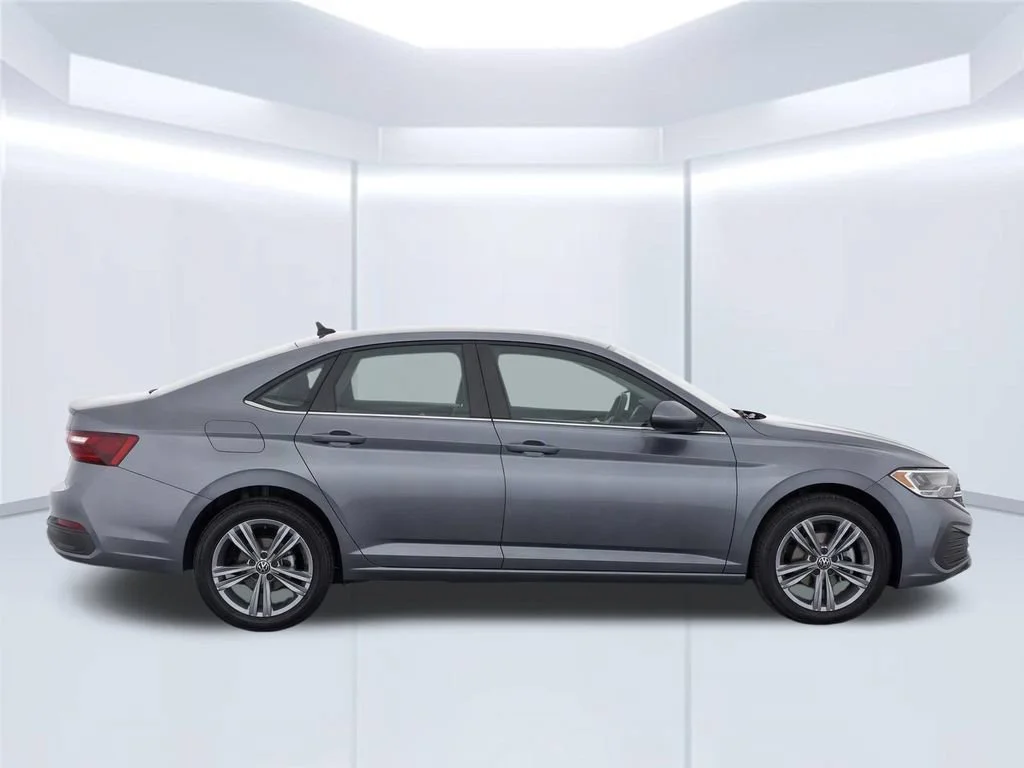 2024 Volkswagen Jetta SE - Photo 11