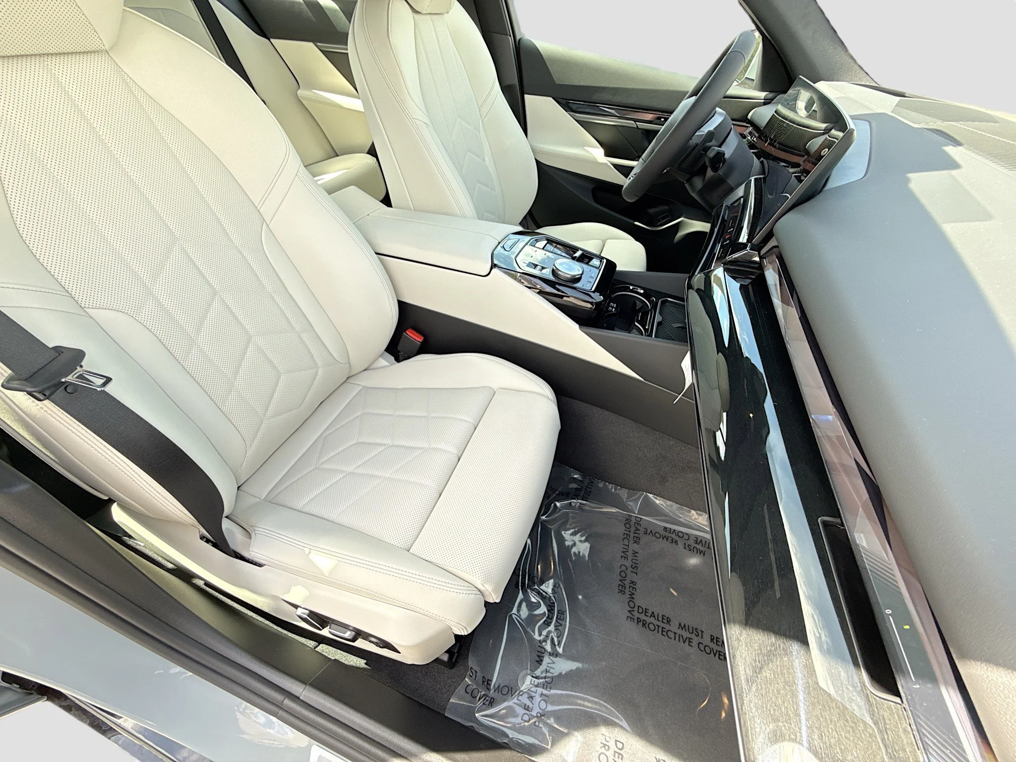 New 2027 Brooklyn Grey Metallic BMW 530i xDrive image 15