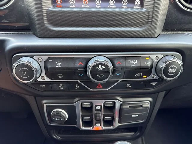 Used 2021 Gray Jeep Unlimited Sport Altitude image 14