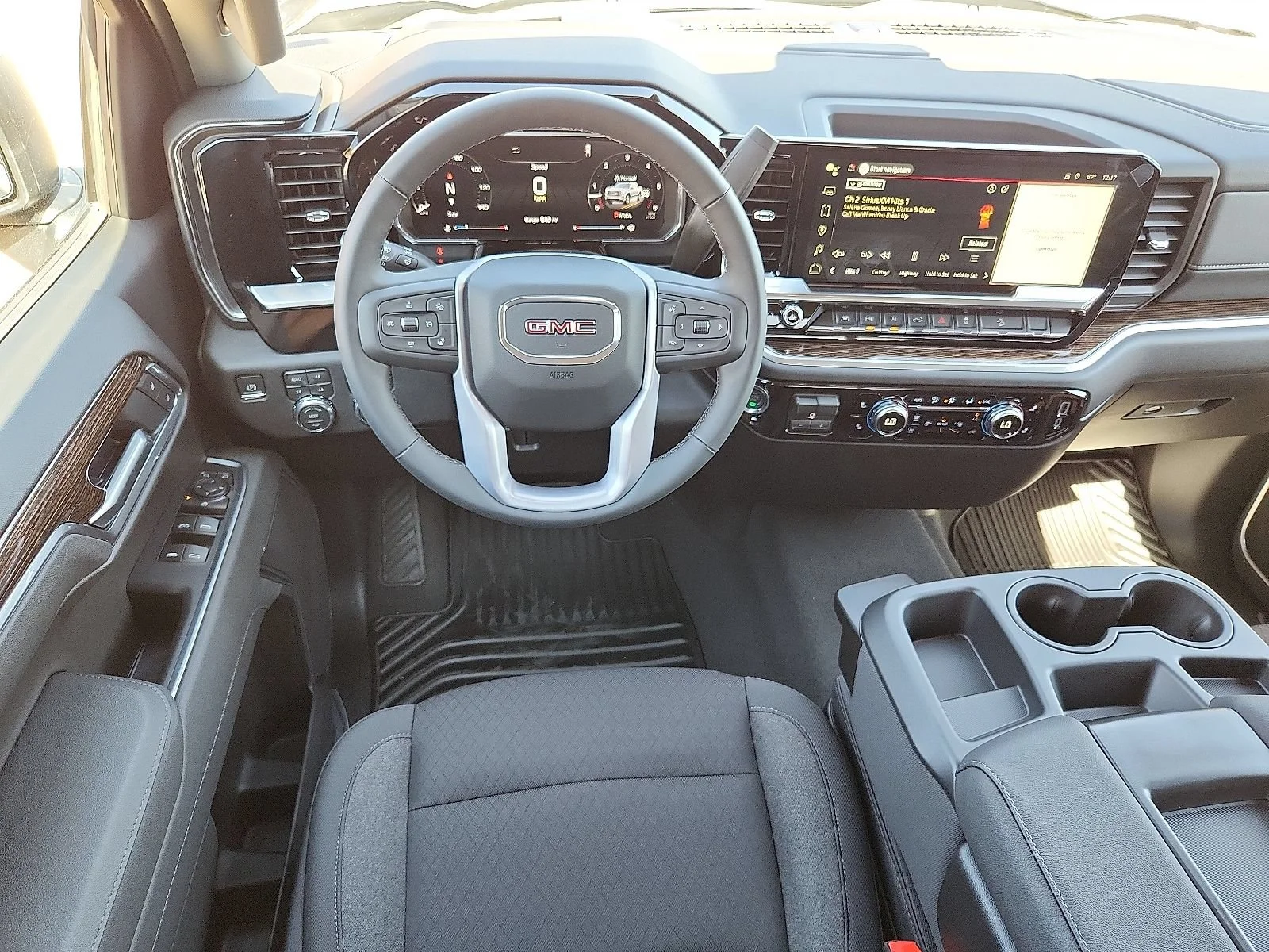 2026 GMC Sierra 1500 SLE - Photo 9