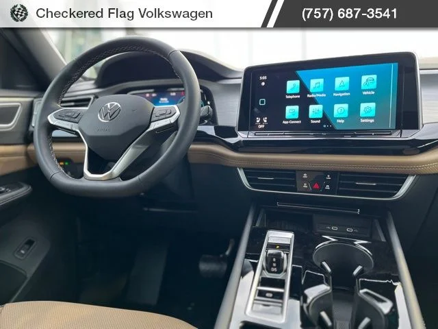 New 2026 White Volkswagen 2.0T SE w/Technology image 32