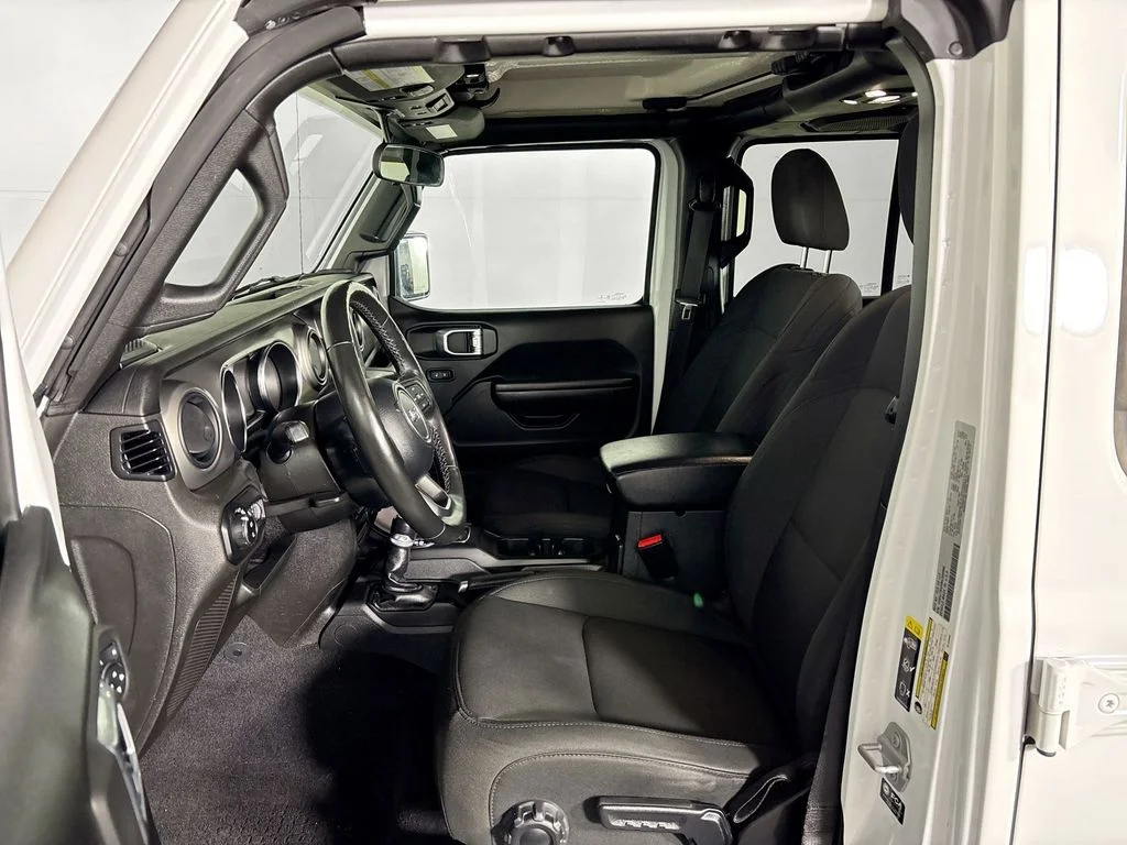 Used 2021 White Jeep Willys image 11