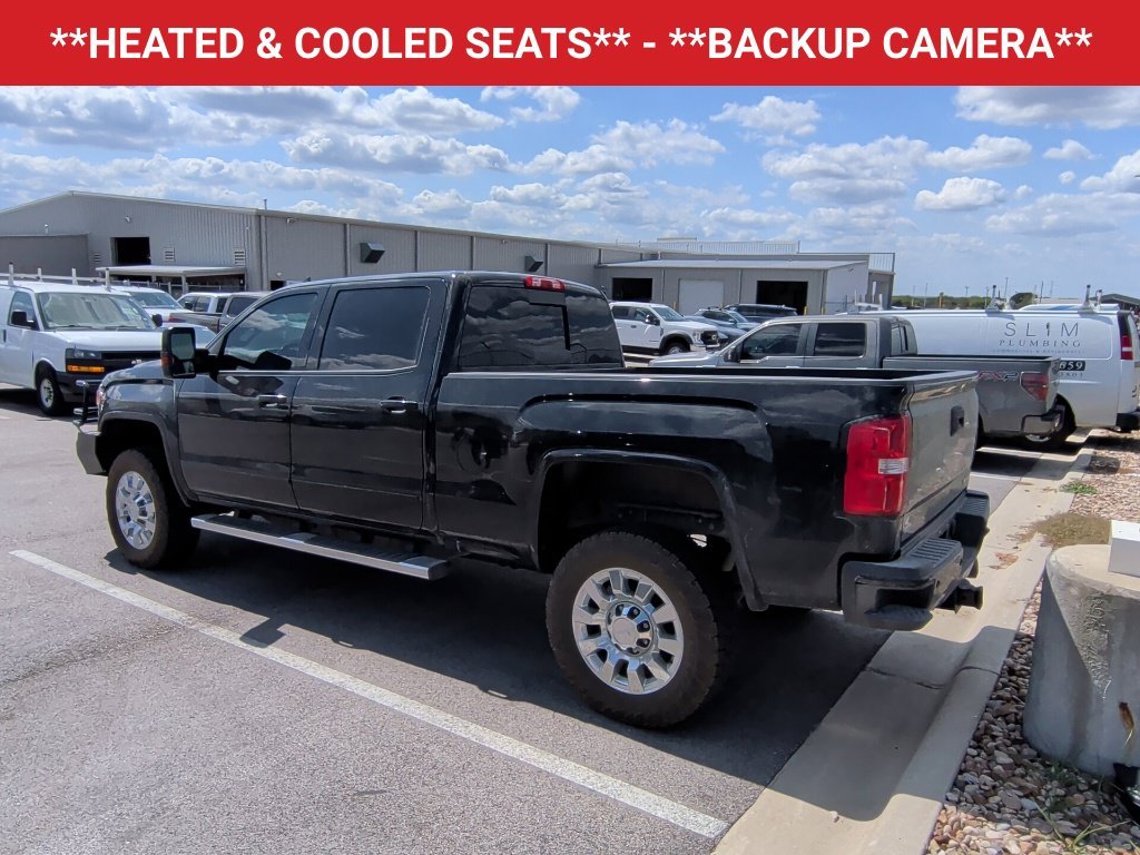 Used 2018 Onyx Black GMC Denali image 5