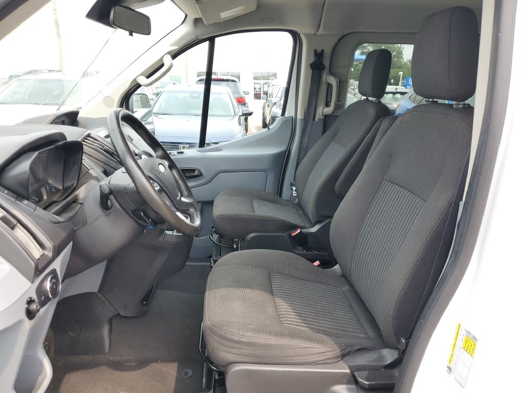 Used 2017 White Ford XLT image 9